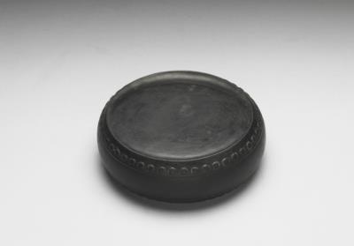 图片[2]-Drum-shaped inkstone with carved inscription and gold lacquer box, Qing dynasty, Qianlong reign (1736-1795)-China Archive